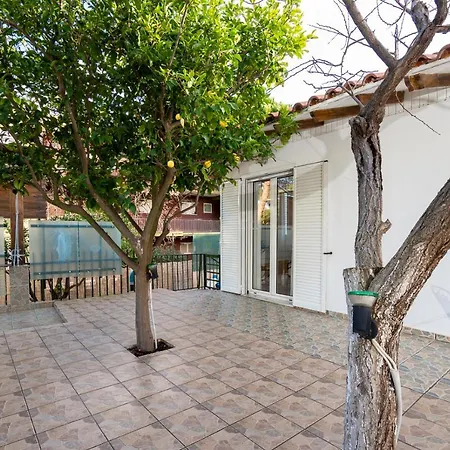 Coral House By A&d